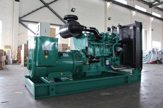 南充320kw康明斯柴油发电车出租_COPY_COPY